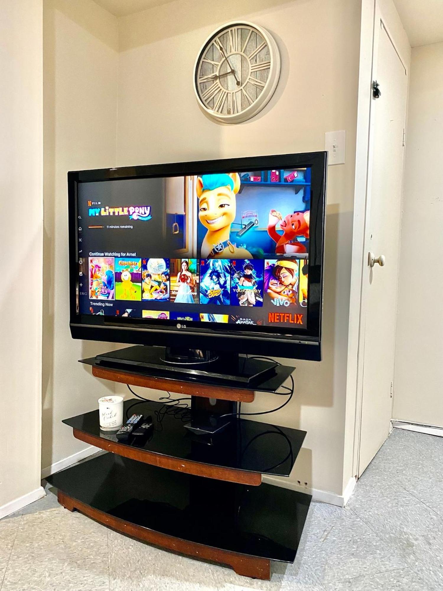 Tiny Private Room On The 1St Floor With Shared Bathroom Near Seatac Airport And Downtown Сиатъл Екстериор снимка