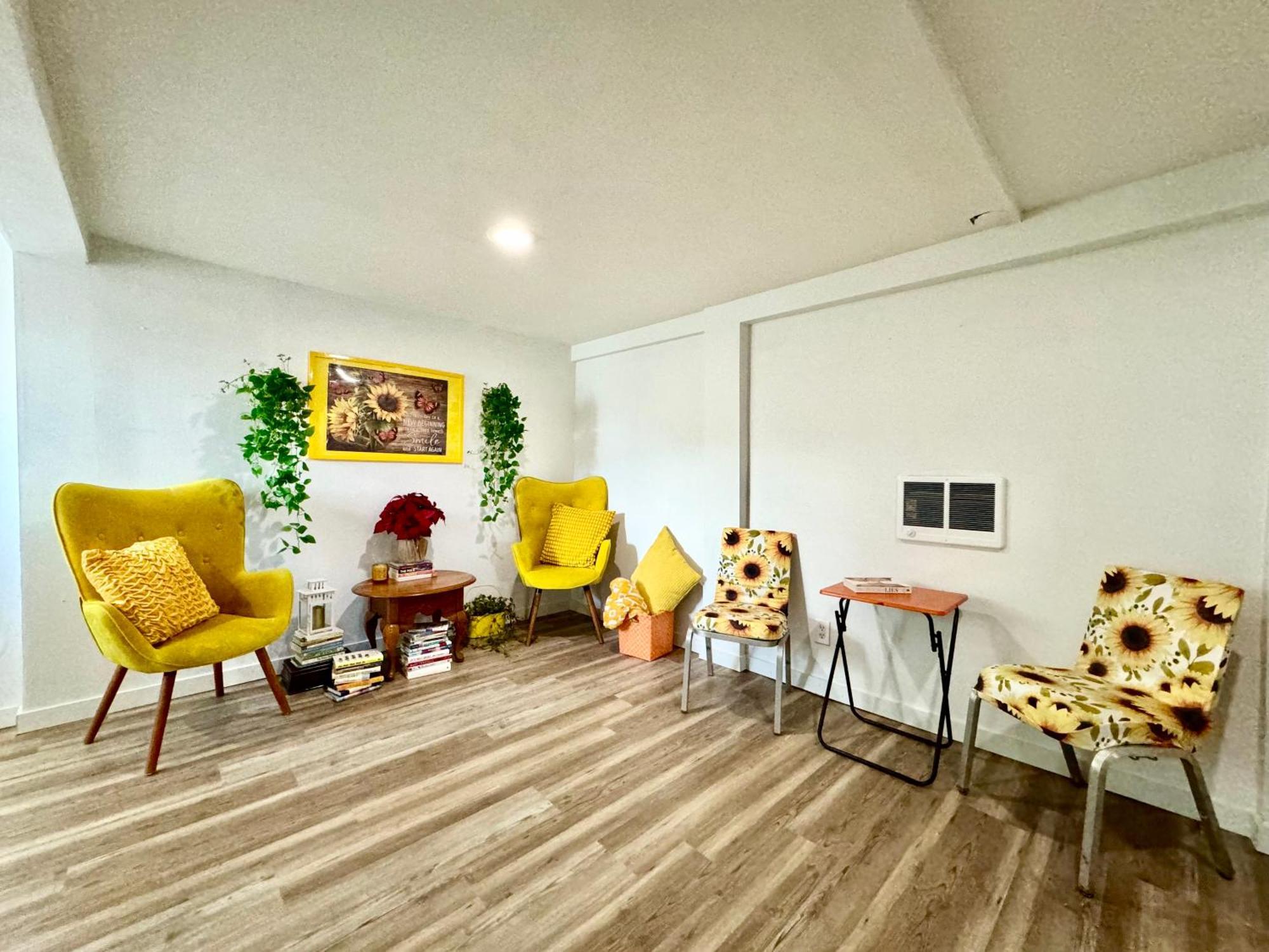 Tiny Private Room On The 1St Floor With Shared Bathroom Near Seatac Airport And Downtown Сиатъл Екстериор снимка