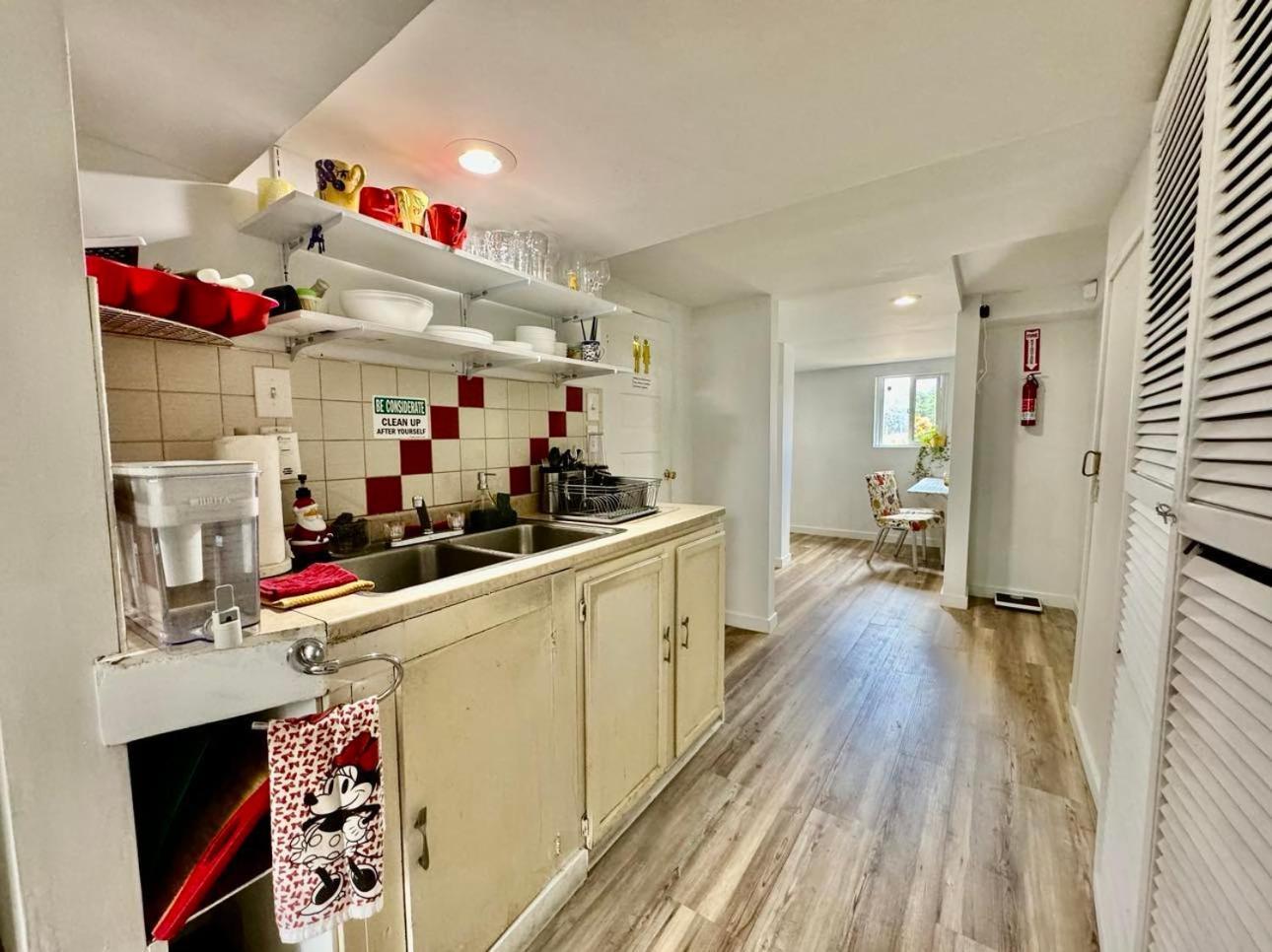 Tiny Private Room On The 1St Floor With Shared Bathroom Near Seatac Airport And Downtown Сиатъл Екстериор снимка